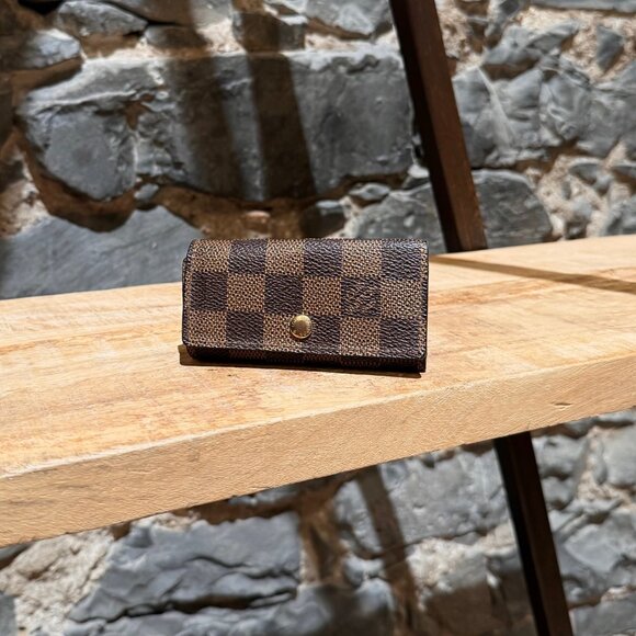 Louis Vuitton Vintage Damier Ebene 4 Key Holder - Picture 1 of 14